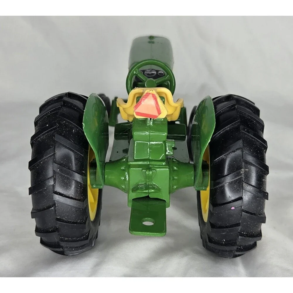 Ertl John Deere 2440 Utility Tractor 1:16 Green Yellow Diecast Metal Toy Vehicle